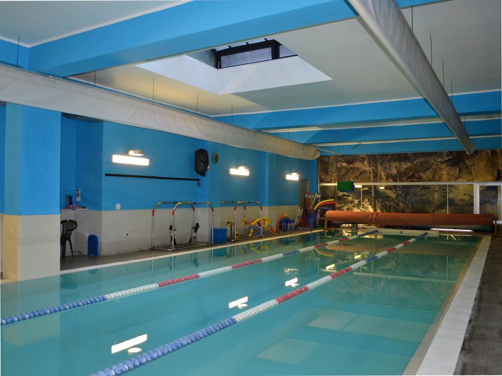 Hotel Acquaplanet Патерно Экстерьер фото