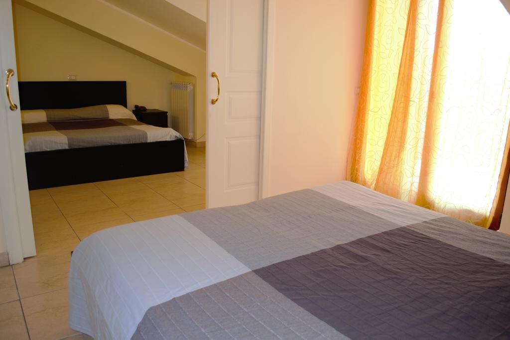 Hotel Acquaplanet Патерно Экстерьер фото