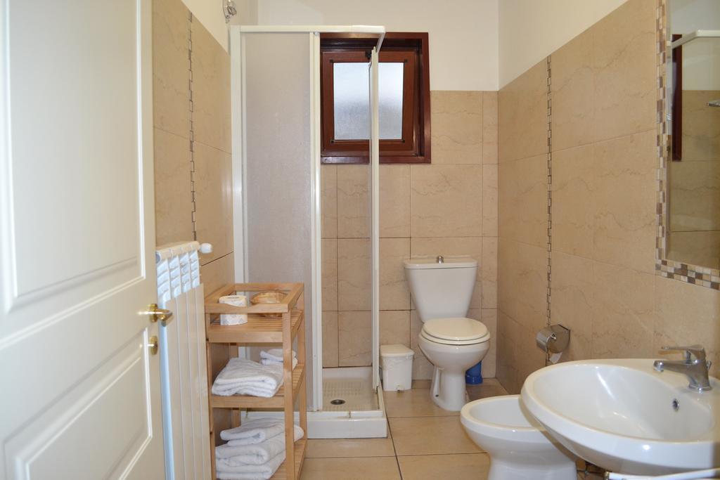 Hotel Acquaplanet Патерно Экстерьер фото